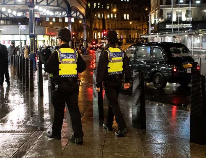 british-transport-police-4809381_1280