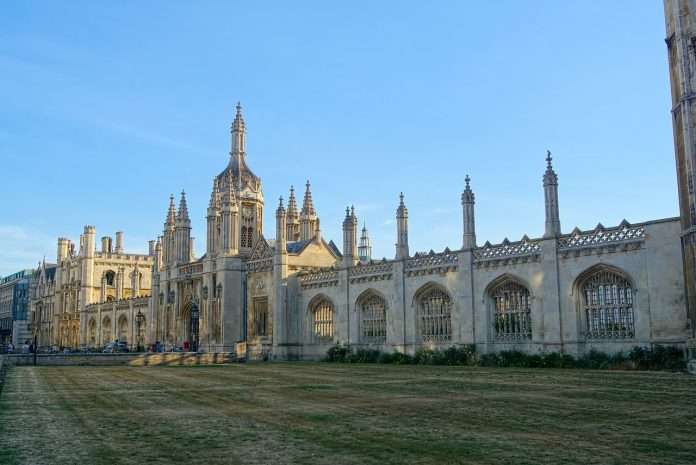 cambridge-3741176_1280