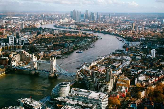 London river bridge