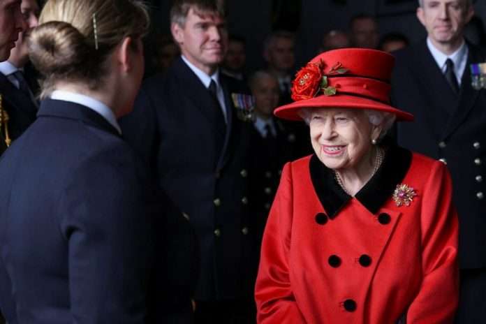 HMS The Queen meets with Commanding Officers from different elements of the task group. Photo: POPhot Jay Allen - UK MOD © Crown copyright 2021