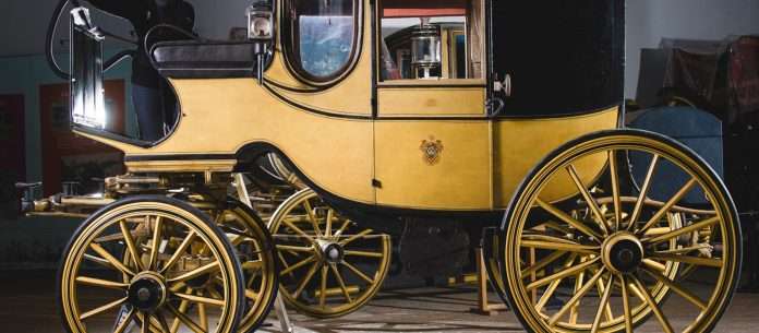 01webvictoriancarriagedonatedtonationaltrustcarriagemuseumcnationaltrust-stevenhaywood