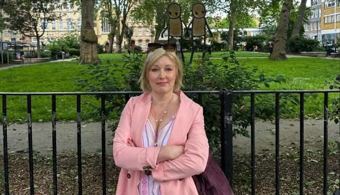 Joanna Reeves photo-2024-08-06-18-26-19.jpg copy