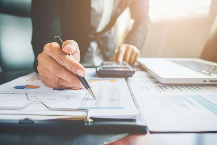 accountant pixabay finance-7529921_1280